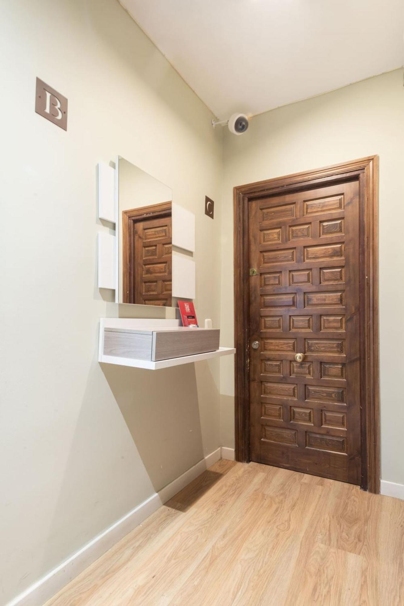 Apartamentos Day Madrid Plaza De Espana Centro Gran Via Sol Malasana Ngoại thất bức ảnh