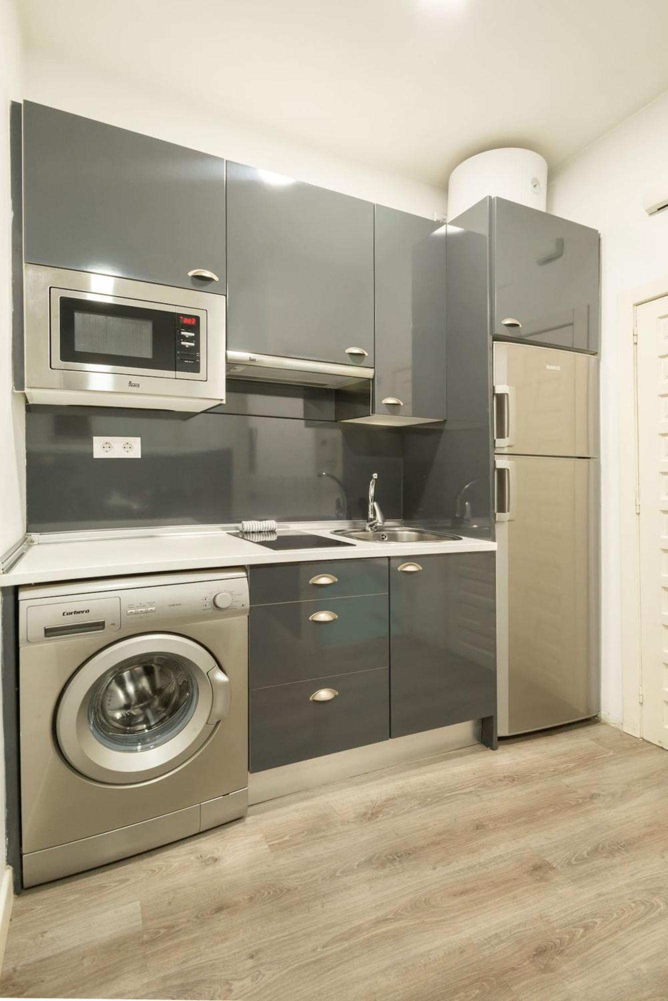 Apartamentos Day Madrid Plaza De Espana Centro Gran Via Sol Malasana Ngoại thất bức ảnh