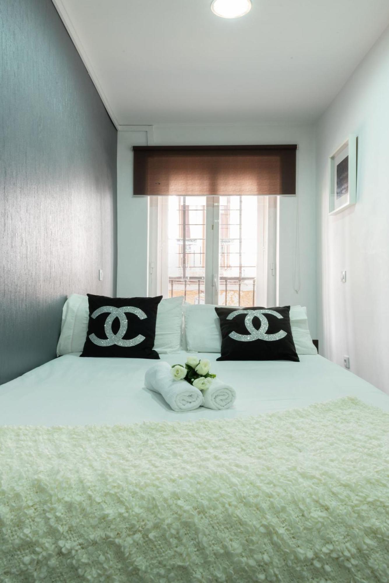 Apartamentos Day Madrid Plaza De Espana Centro Gran Via Sol Malasana Ngoại thất bức ảnh