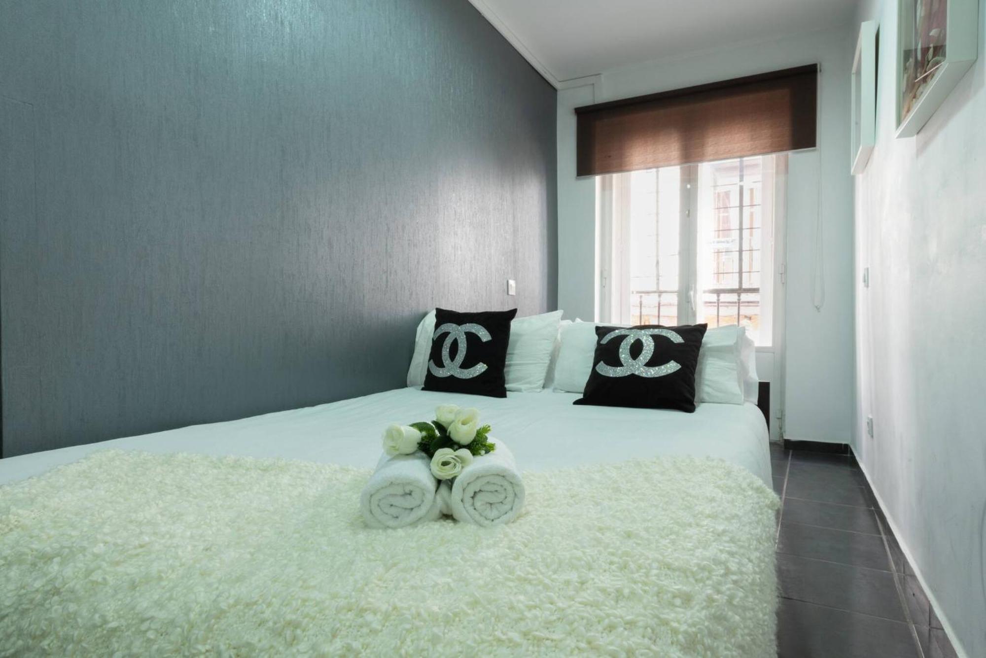Apartamentos Day Madrid Plaza De Espana Centro Gran Via Sol Malasana Ngoại thất bức ảnh