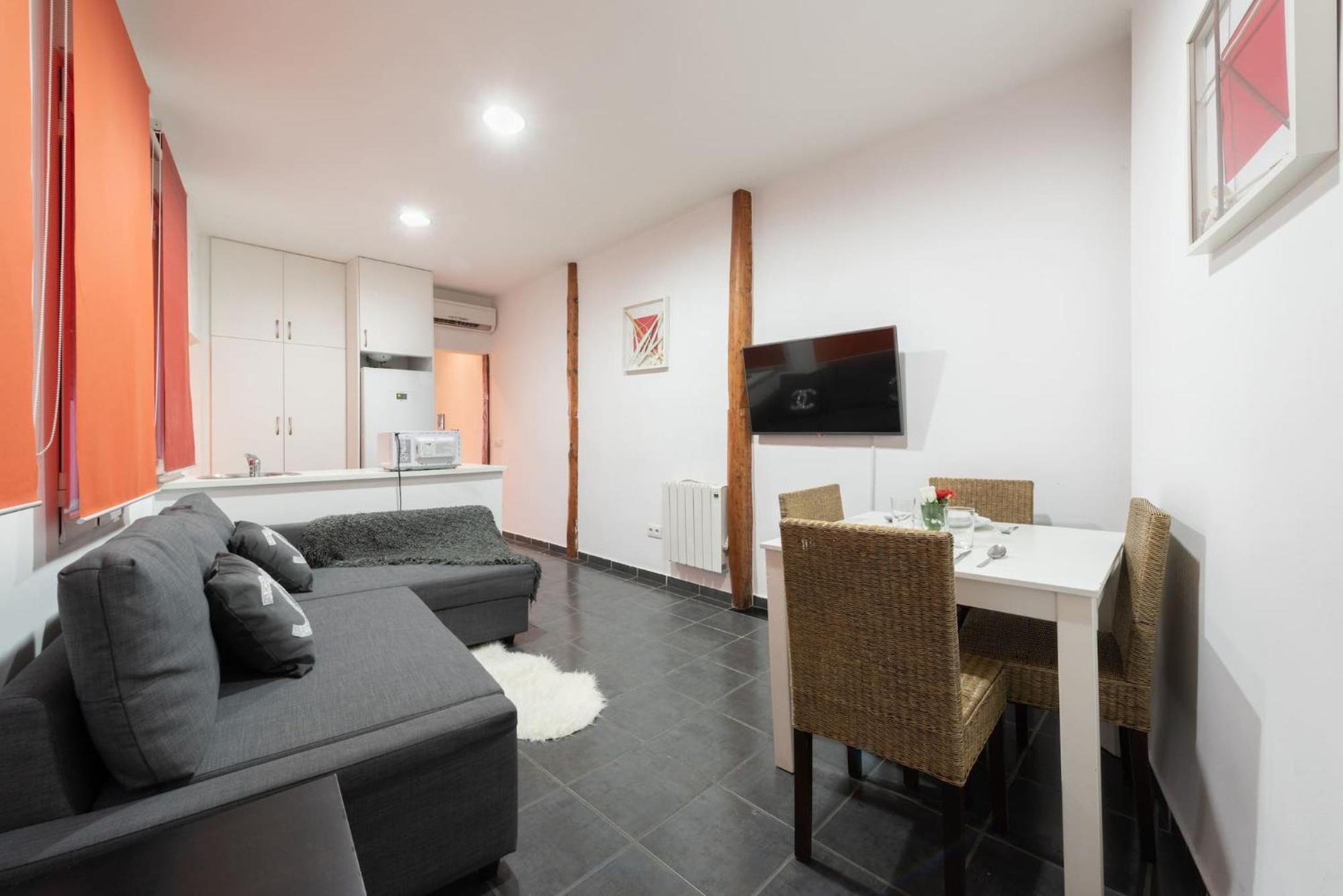 Apartamentos Day Madrid Plaza De Espana Centro Gran Via Sol Malasana Ngoại thất bức ảnh