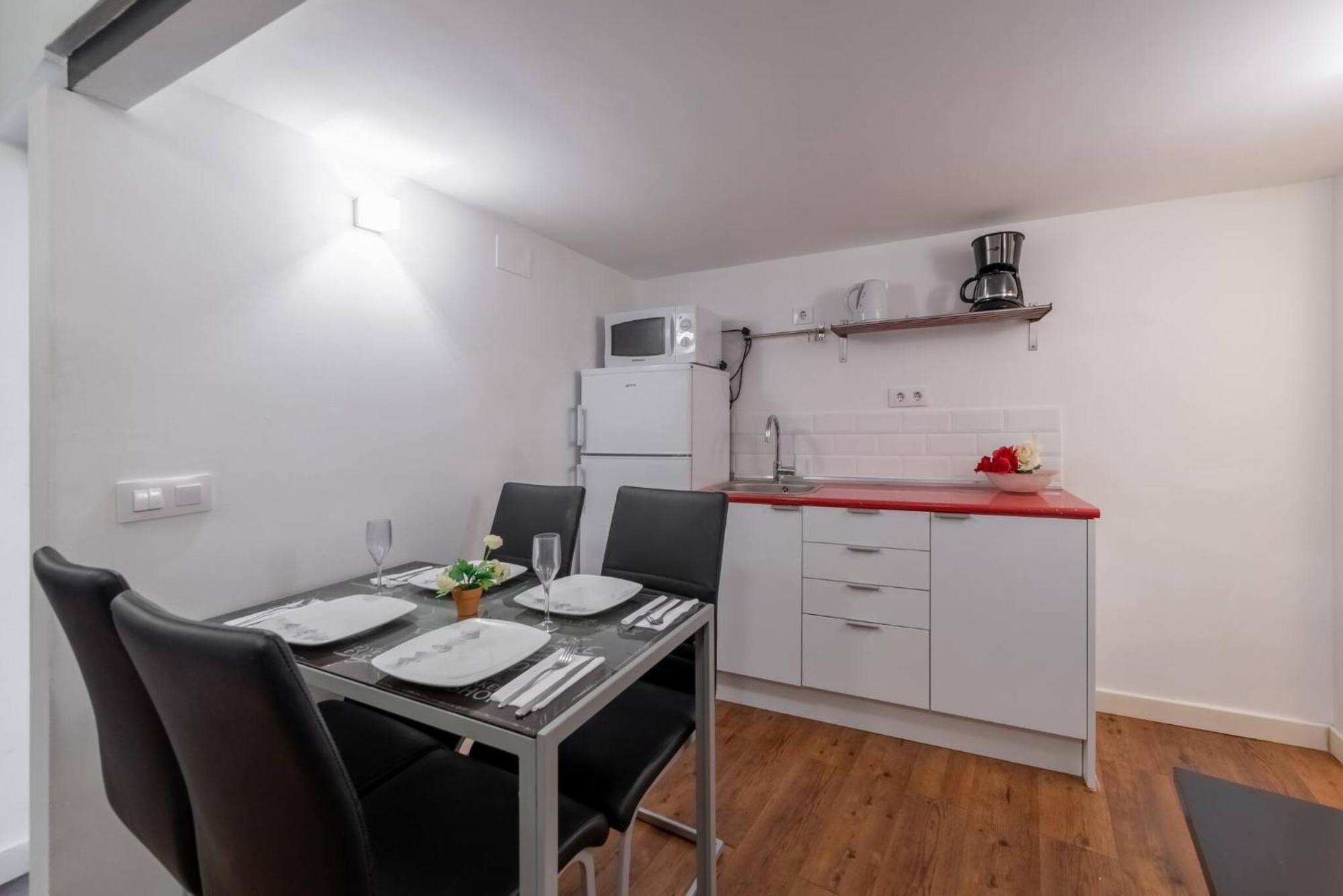 Apartamentos Day Madrid Plaza De Espana Centro Gran Via Sol Malasana Ngoại thất bức ảnh
