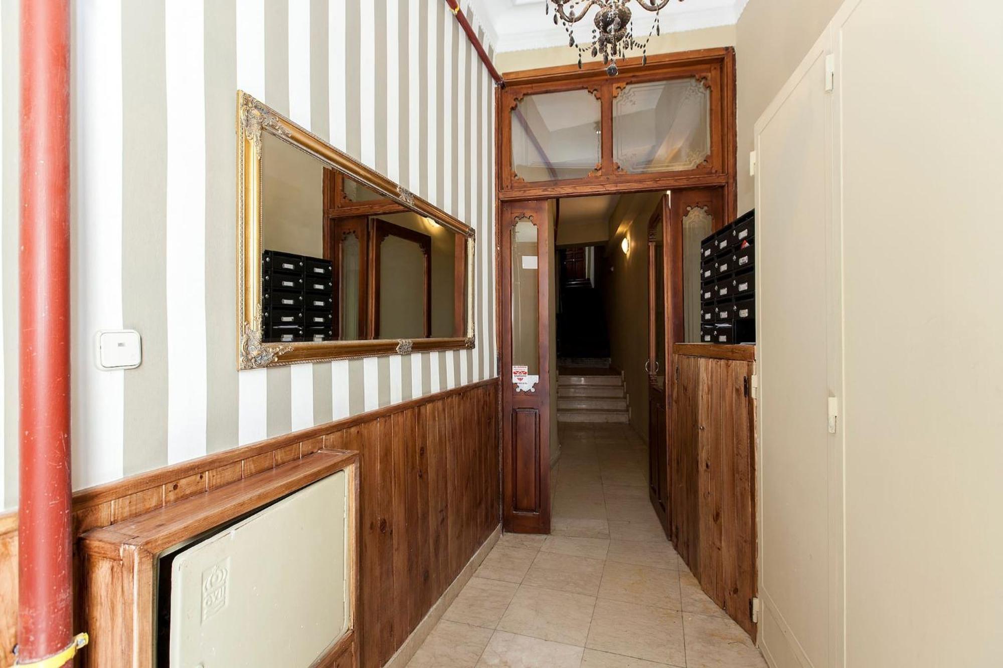 Apartamentos Day Madrid Plaza De Espana Centro Gran Via Sol Malasana Ngoại thất bức ảnh