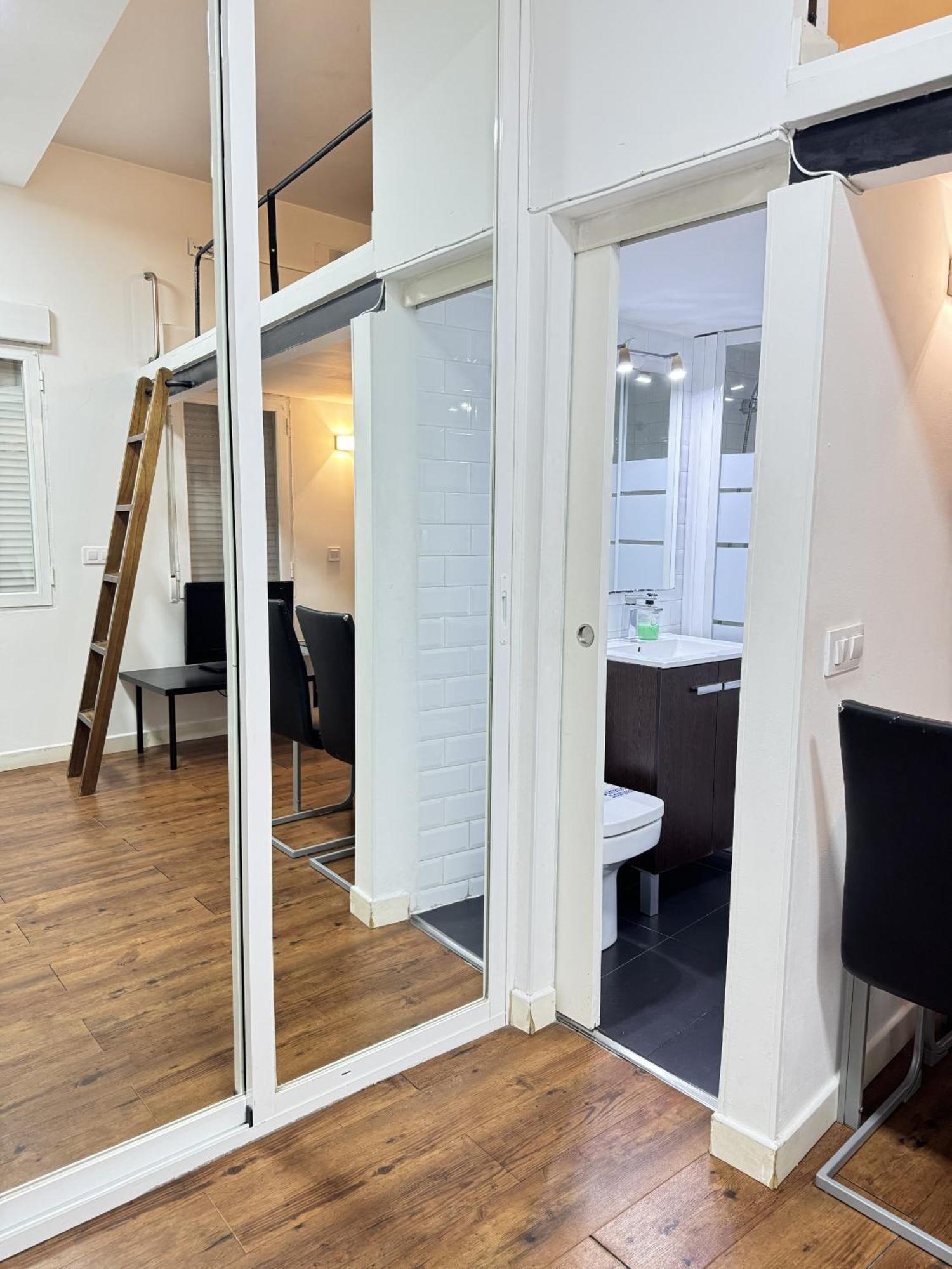 Apartamentos Day Madrid Plaza De Espana Centro Gran Via Sol Malasana Ngoại thất bức ảnh