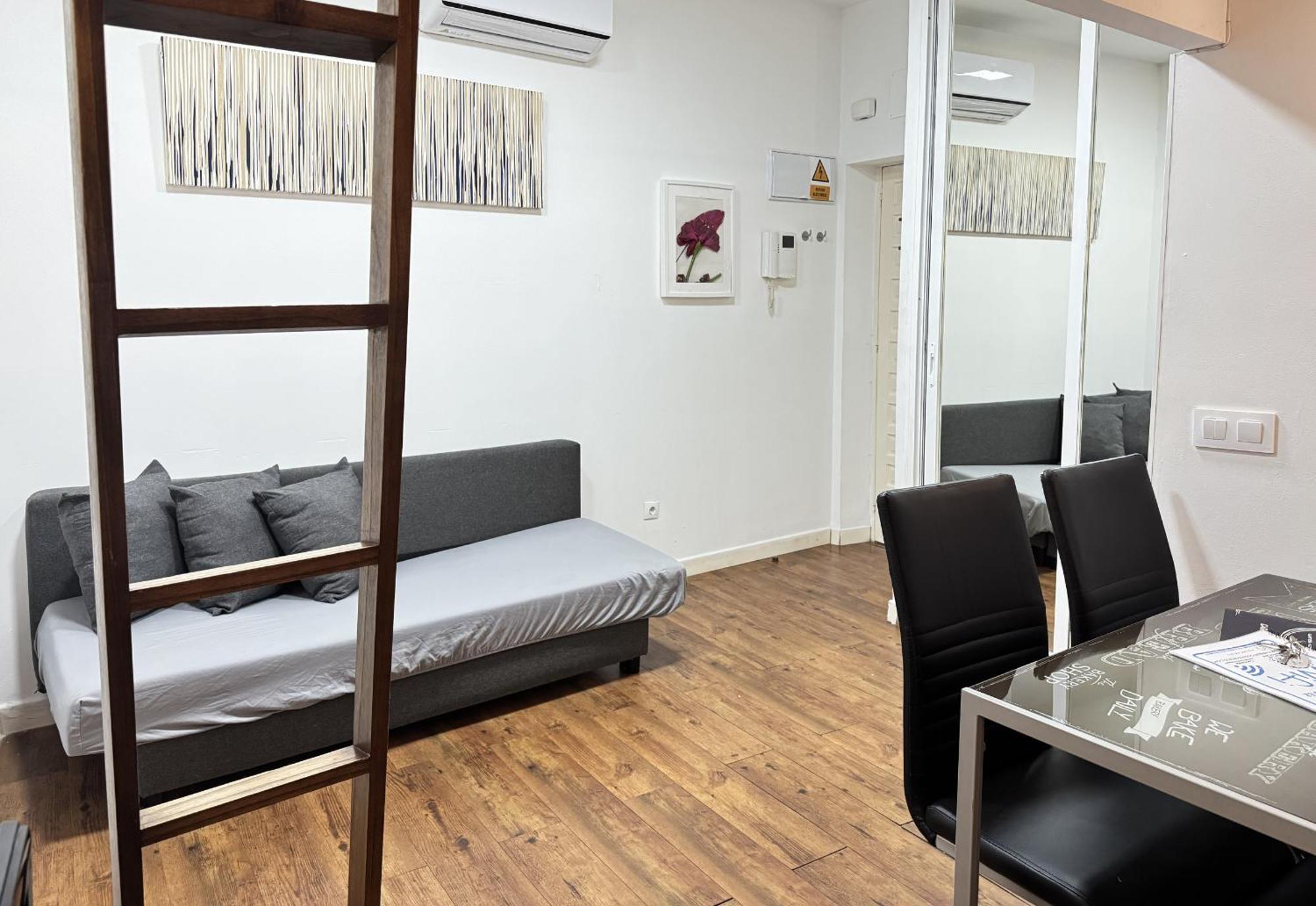 Apartamentos Day Madrid Plaza De Espana Centro Gran Via Sol Malasana Ngoại thất bức ảnh